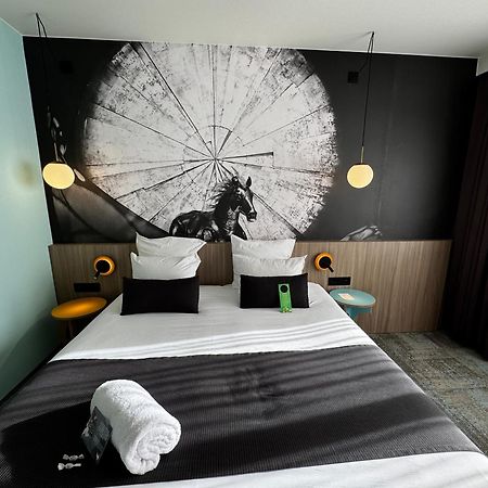 Hotel & Aparthotel Casteau Resort Mons Soignies Экстерьер фото